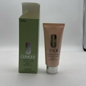 Nwt Clinique moisture surge overnight mask 3.4 fl oz 100ml